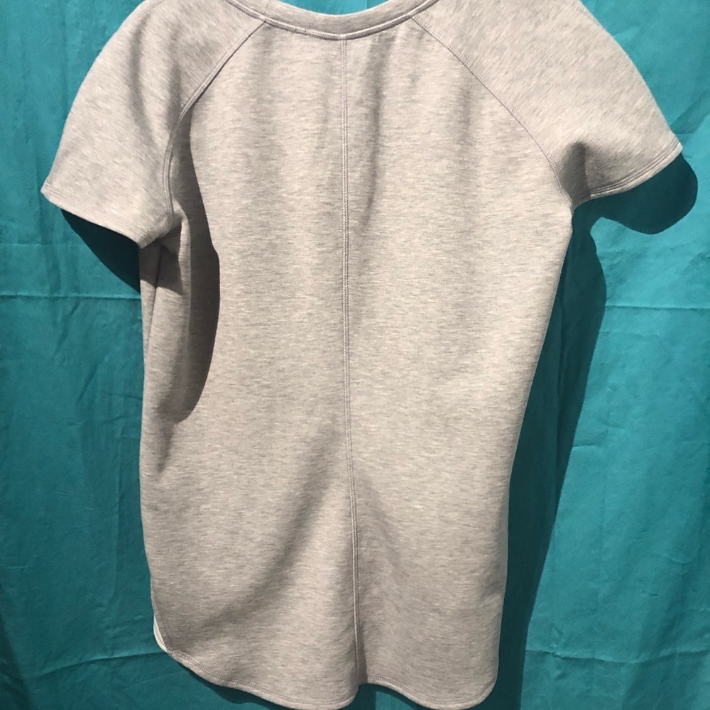 athleta fuse tee medium - Picture 6 of 6